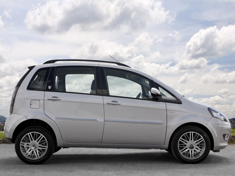  Fiat Idea Serie Especial Italia 2011 года  (фото 3 из 4)